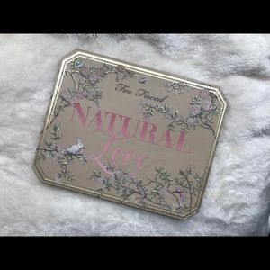 Natural Love Too Faced Eye Shadow Palette